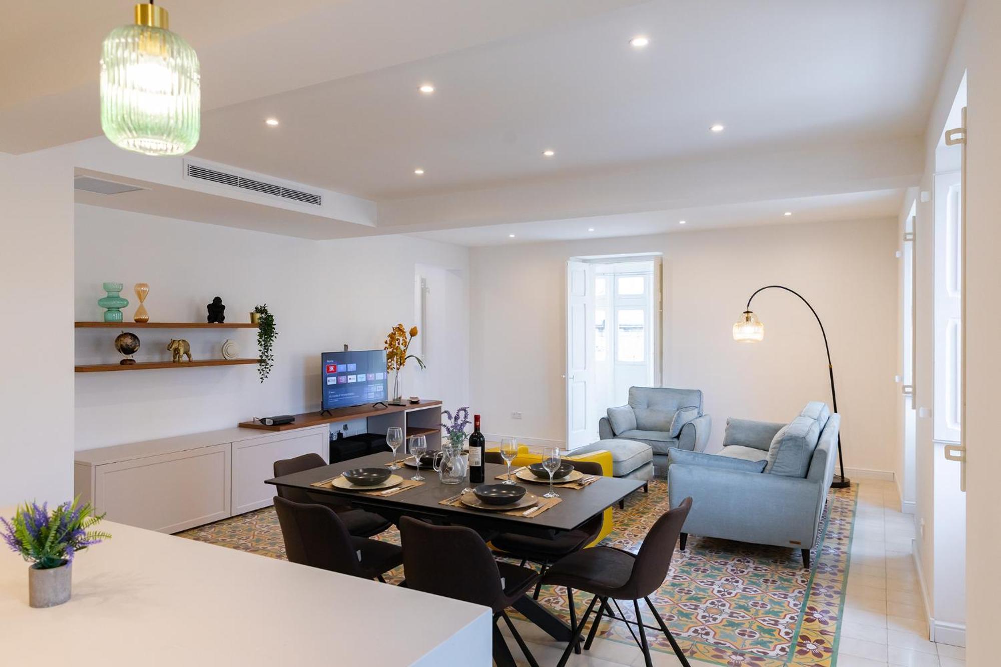 Florette Suite Designer Finish With Stunning Lounge Terrace By Arcobnb Ил-Фурияна Екстериор снимка