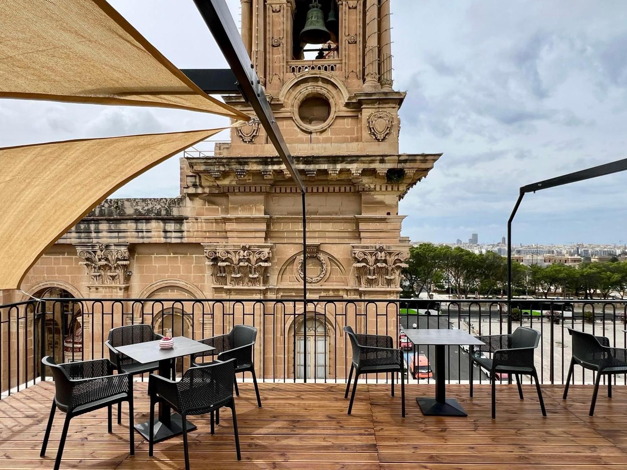 Florette Suite Designer Finish With Stunning Lounge Terrace By Arcobnb Ил-Фурияна Екстериор снимка